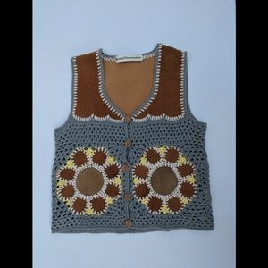 Vintage Style Button Front Flower Vest